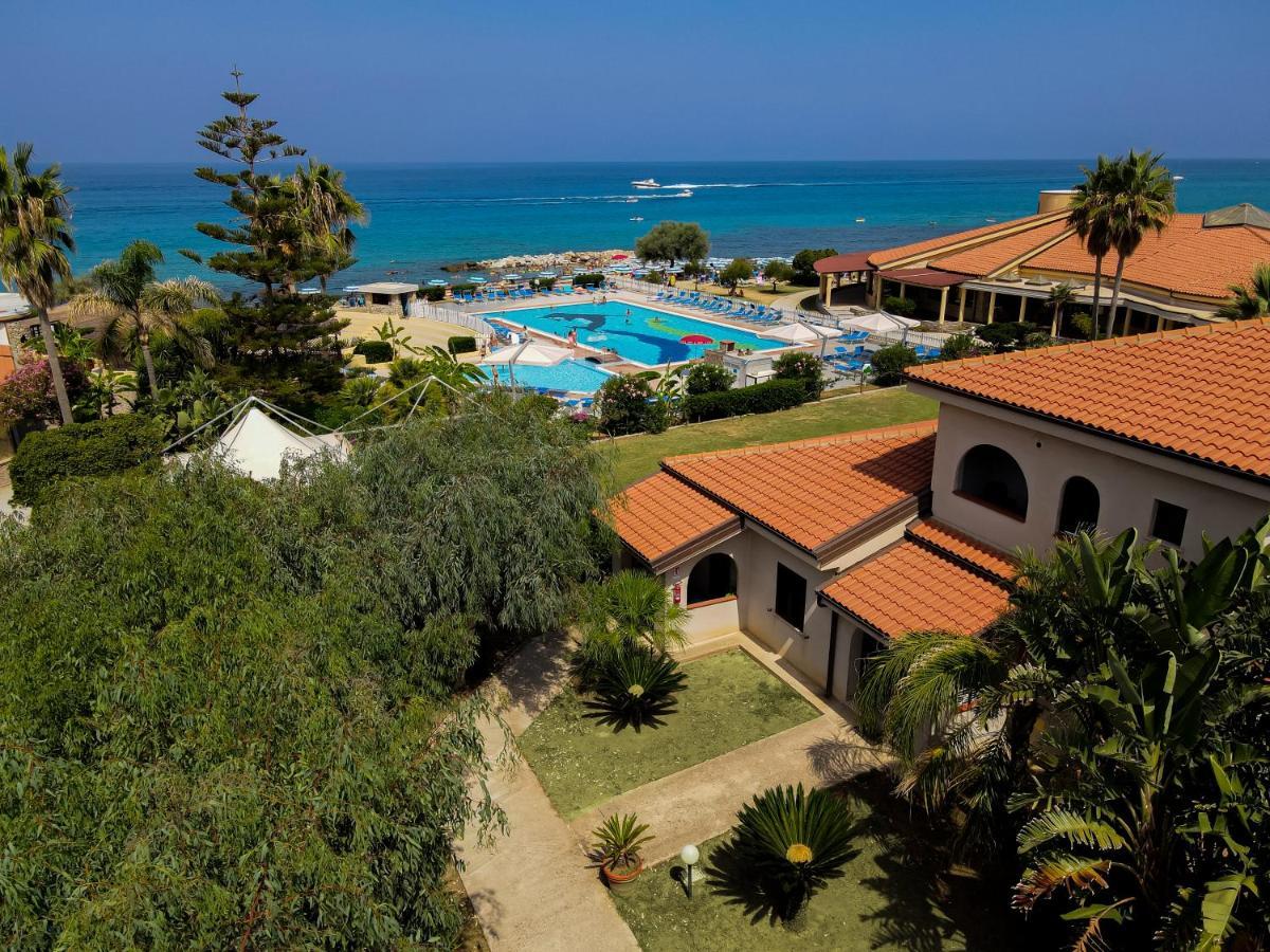 Villaggio Torre Ruffa Robinson Capo Vaticano Luaran gambar