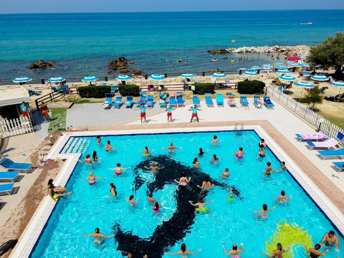 Villaggio Torre Ruffa Robinson Capo Vaticano Luaran gambar