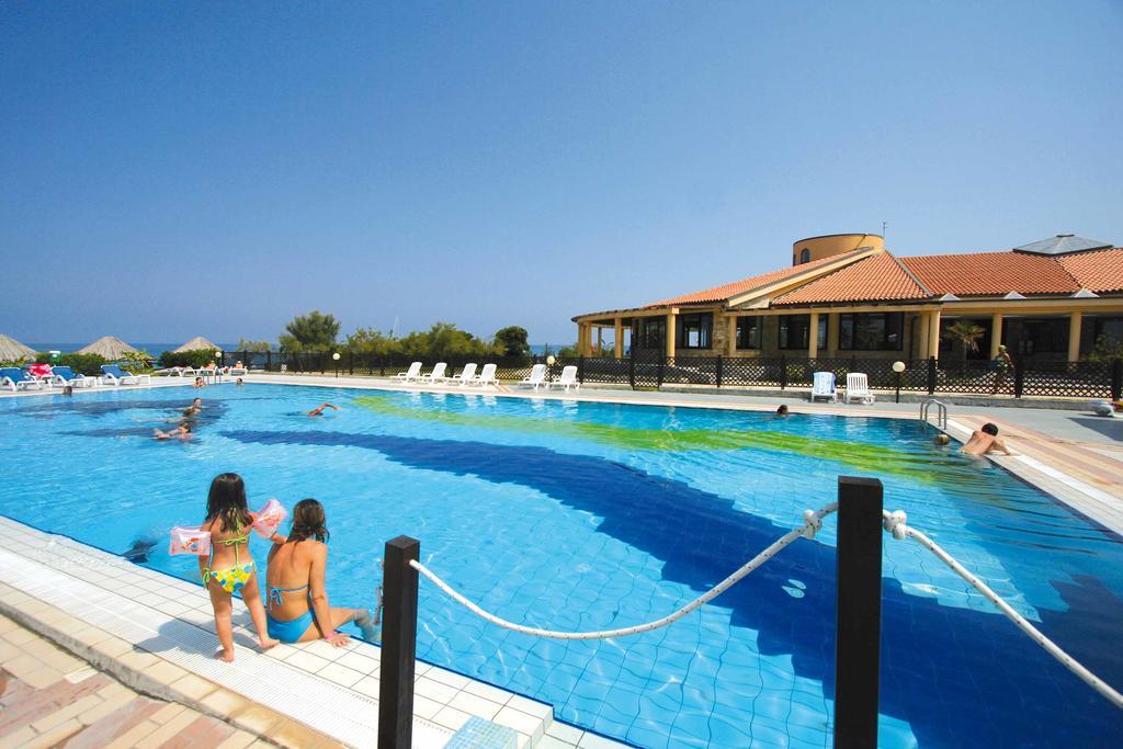 Villaggio Torre Ruffa Robinson Capo Vaticano Luaran gambar
